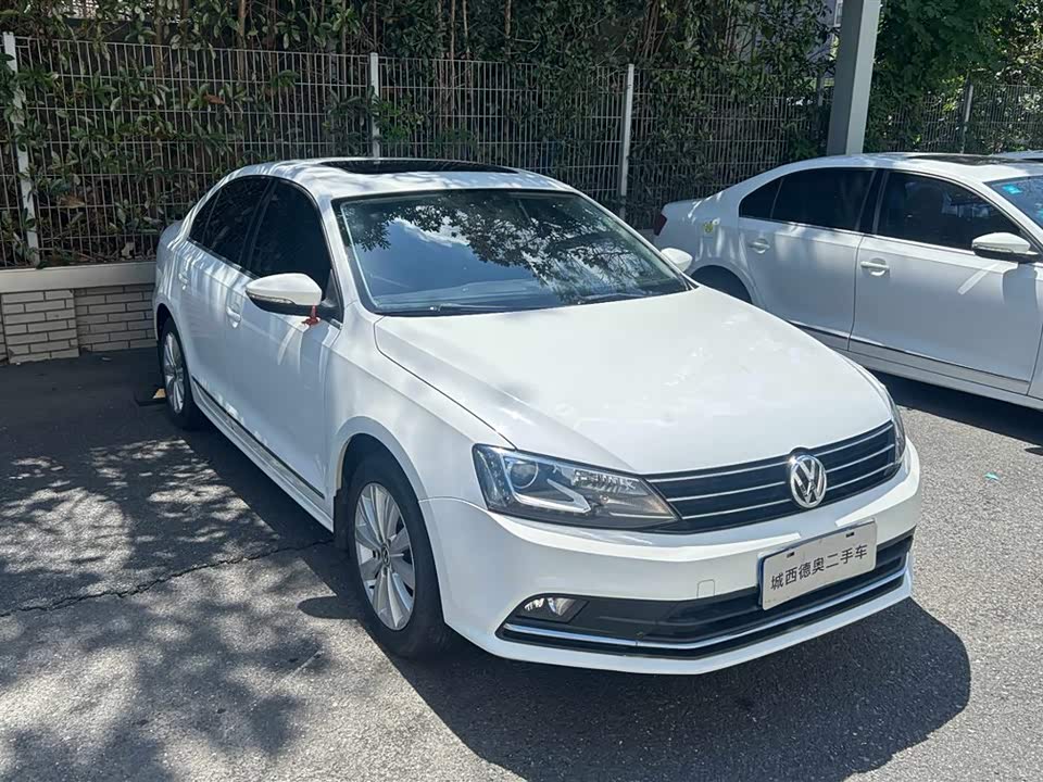 Volkswagen Sagitar Volkswagen Sagitar