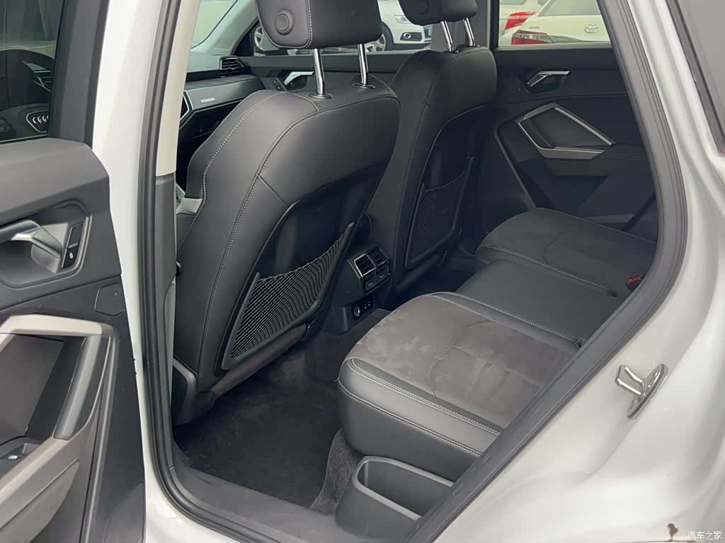 Audi Q3, 2023 15