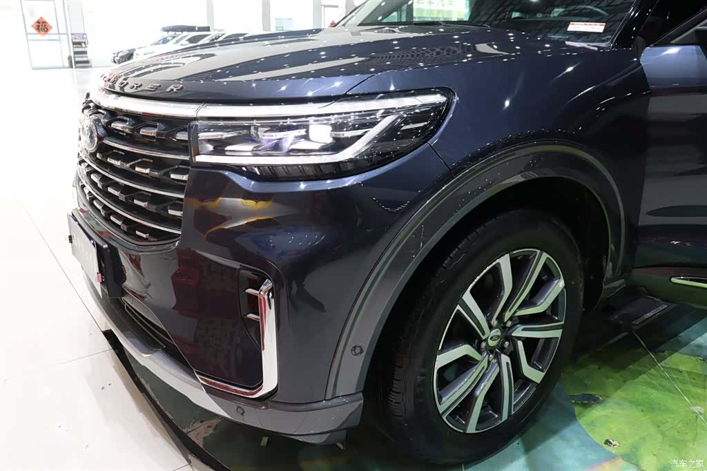 Ford Explorer, 2023 29