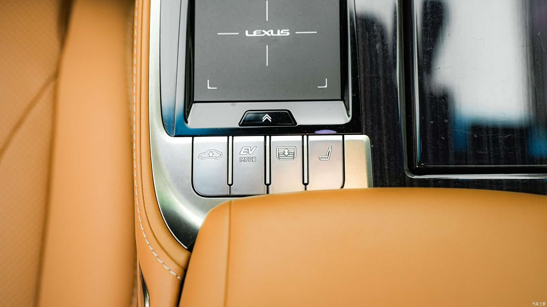 Lexus LS, 2019 20