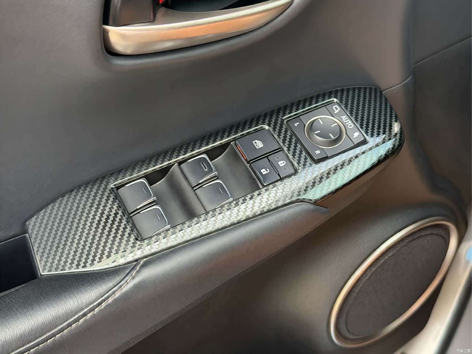 Lexus NX, 2021 20