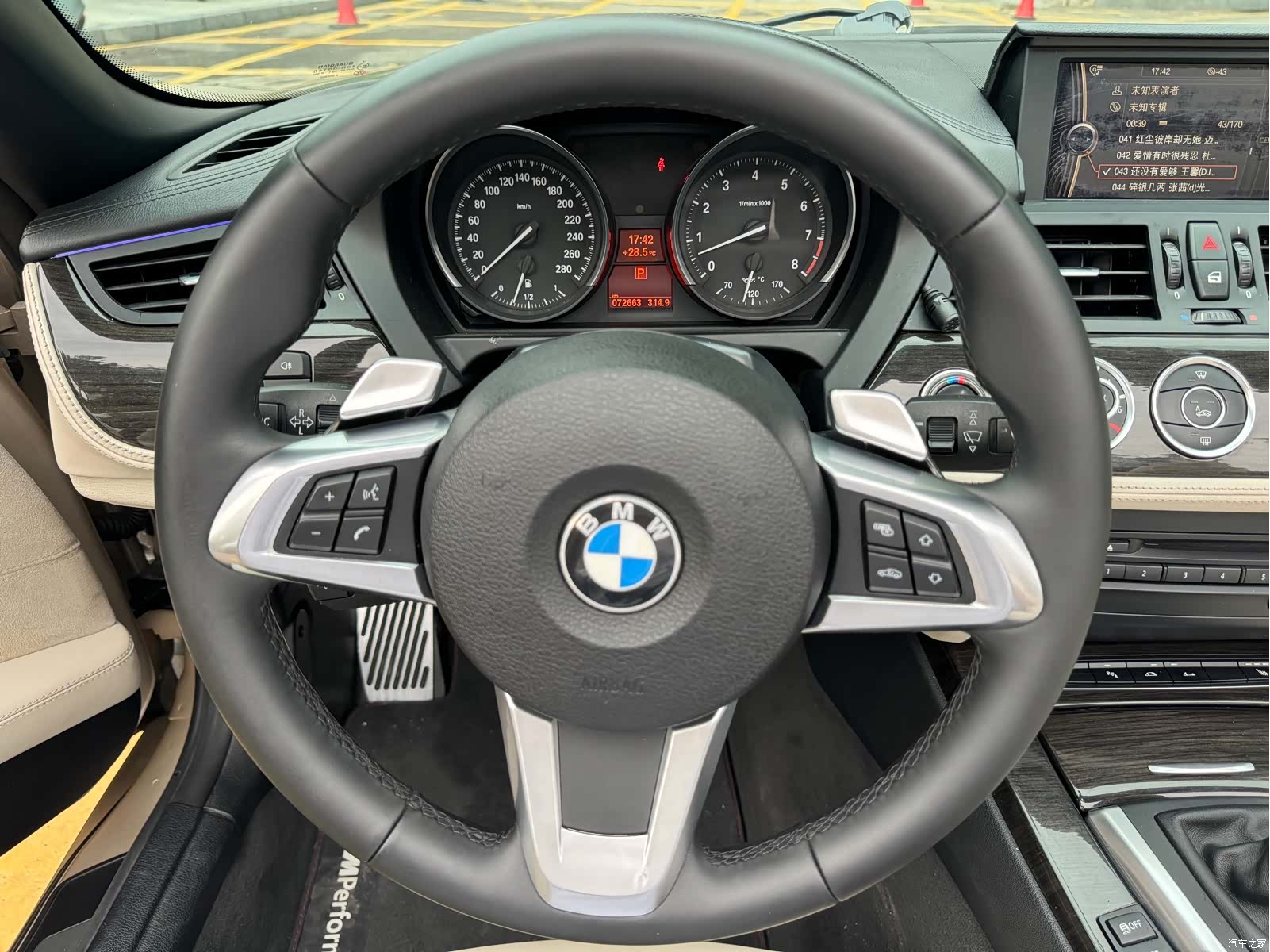 BMW Z4, 2011 8