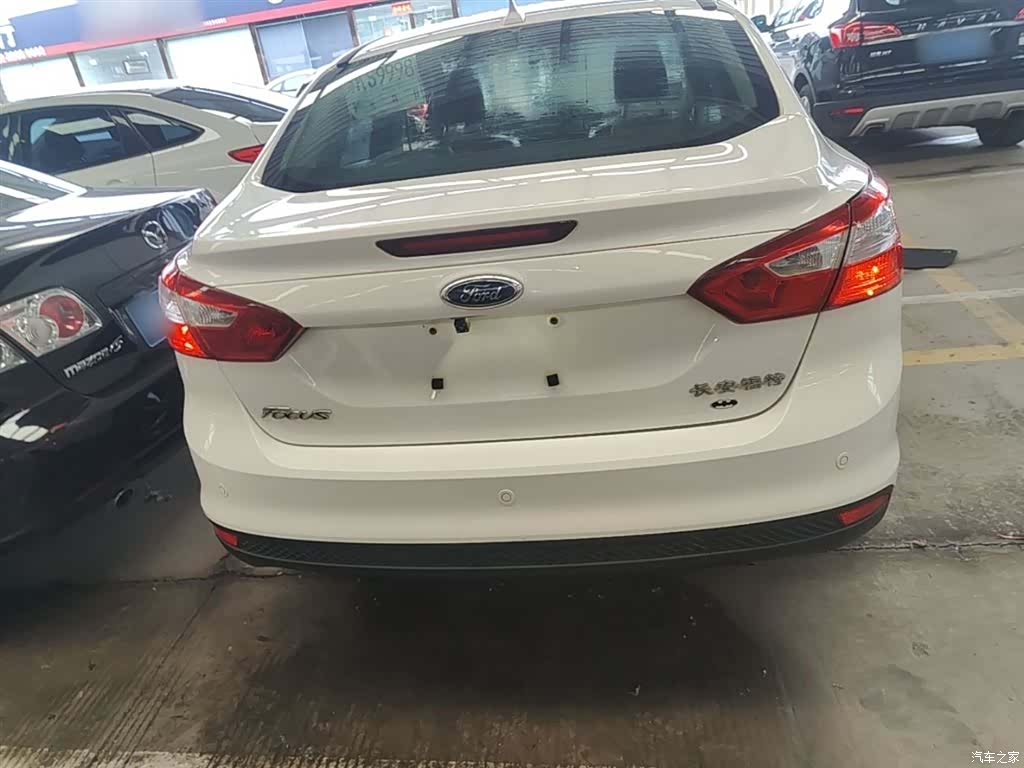 Ford Focus, 2014 6