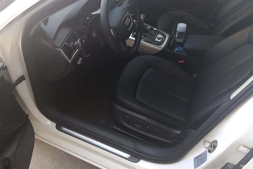 Audi A6L, 2014 9