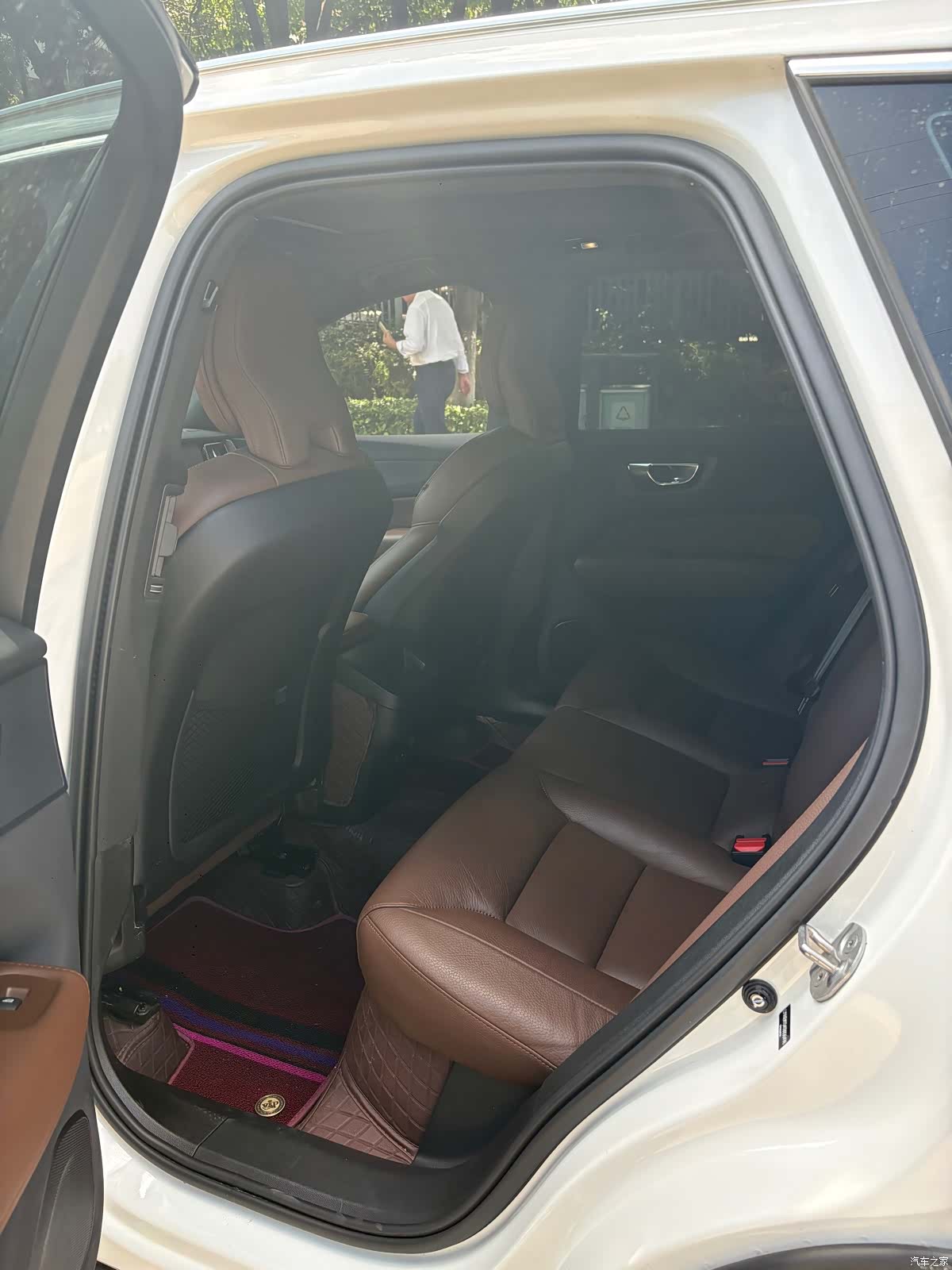 Volvo XC60, 2024 все фото