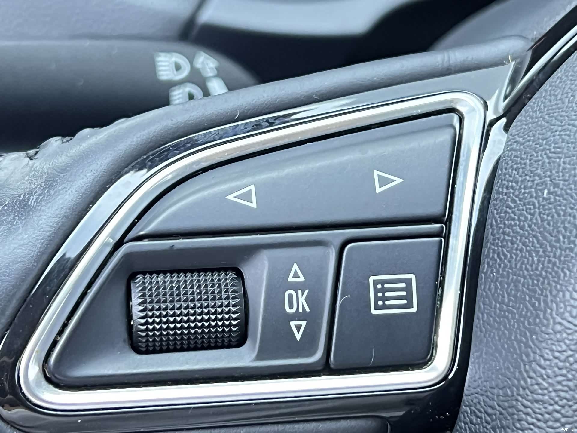 Audi Q3, 2014 23