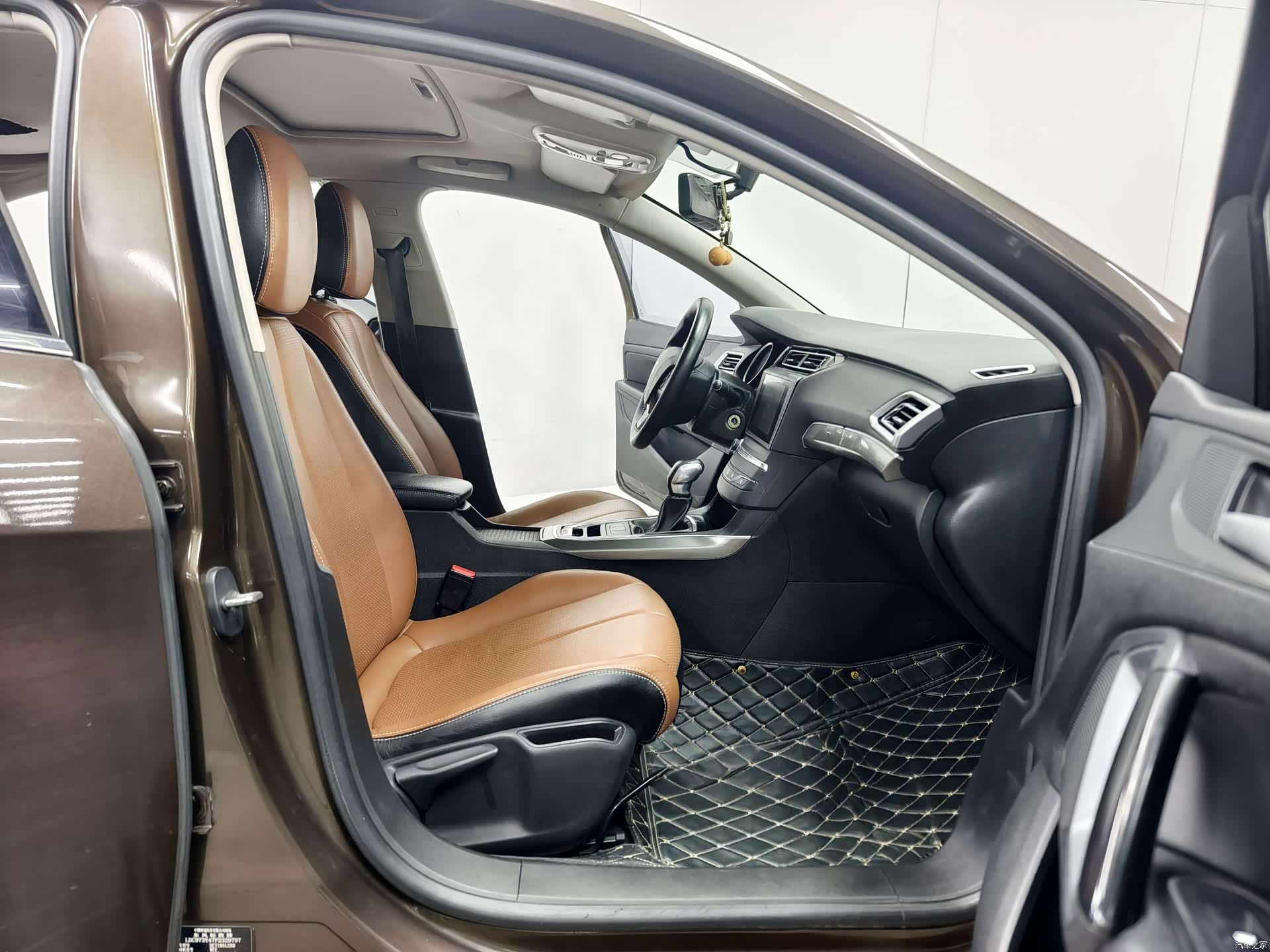 Peugeot 408, 2015 14