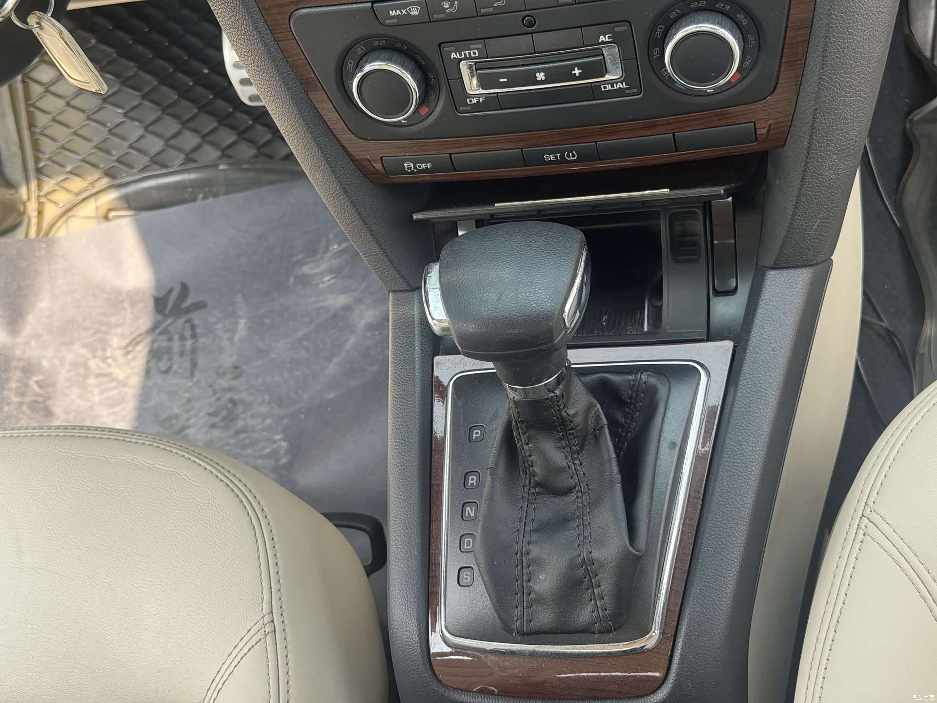Skoda Octavia, 2013 27