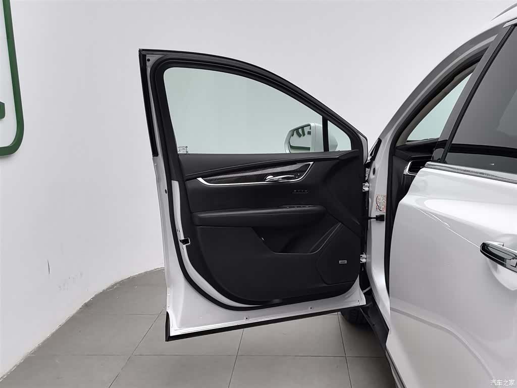 Cadillac XT5, 2017 8