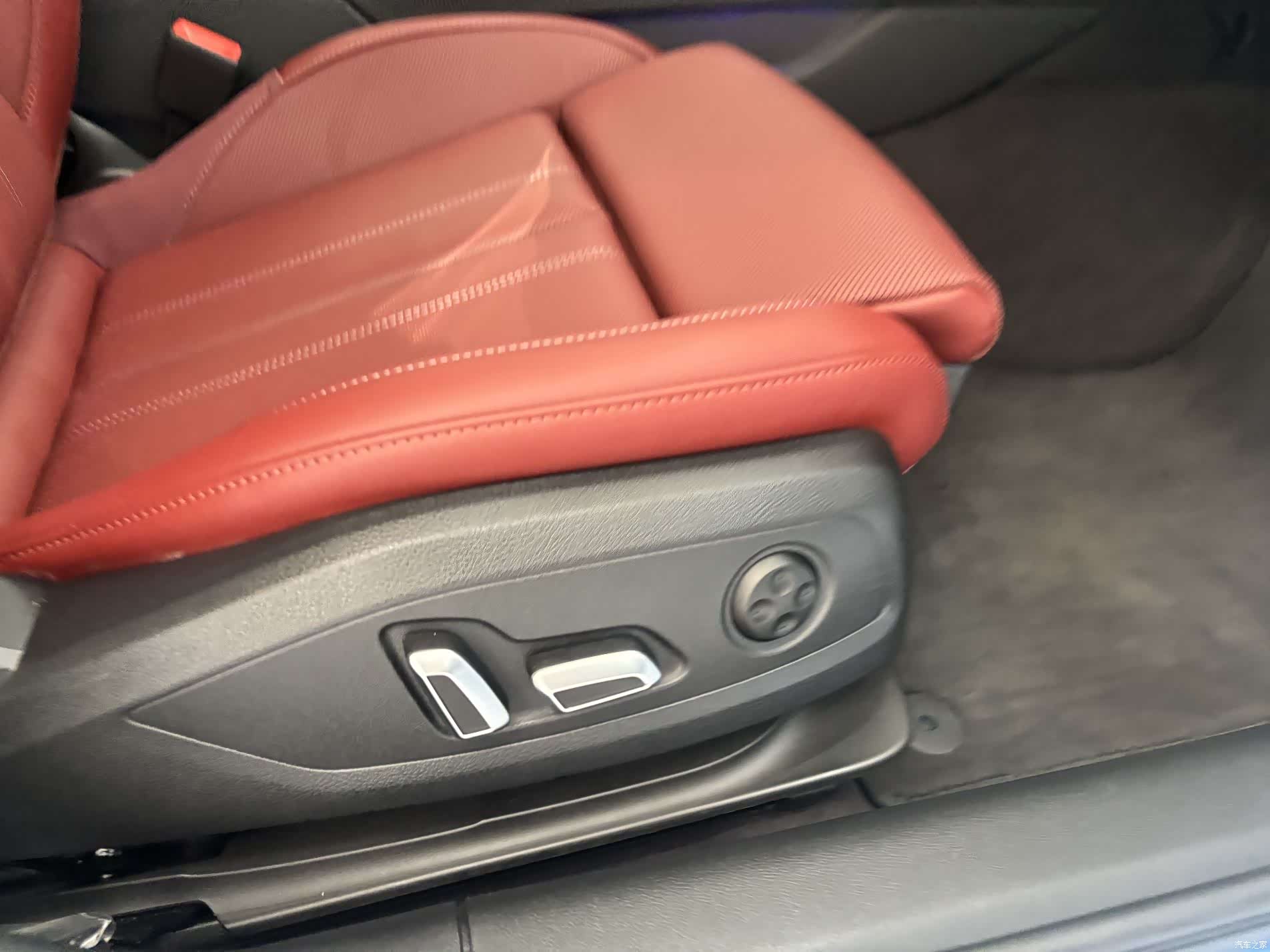 Audi A4L, 2025 29