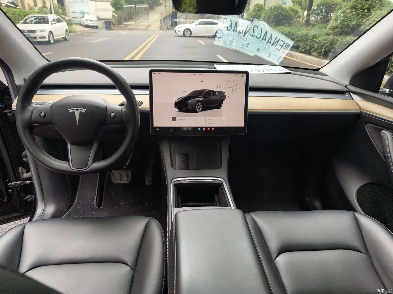 Tesla Model Y, 2022 все фото