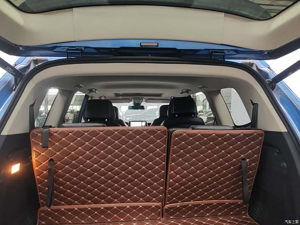 Maxus D90, 2019 15