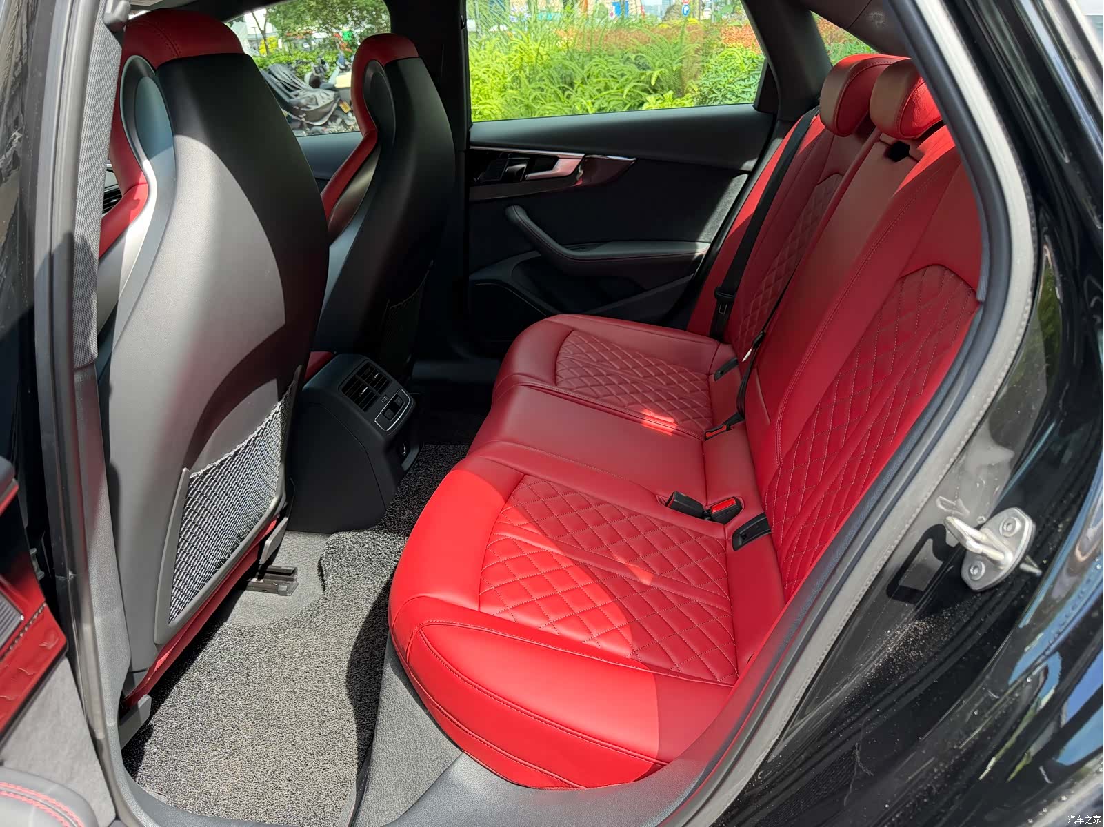 Audi S4, 2025 10