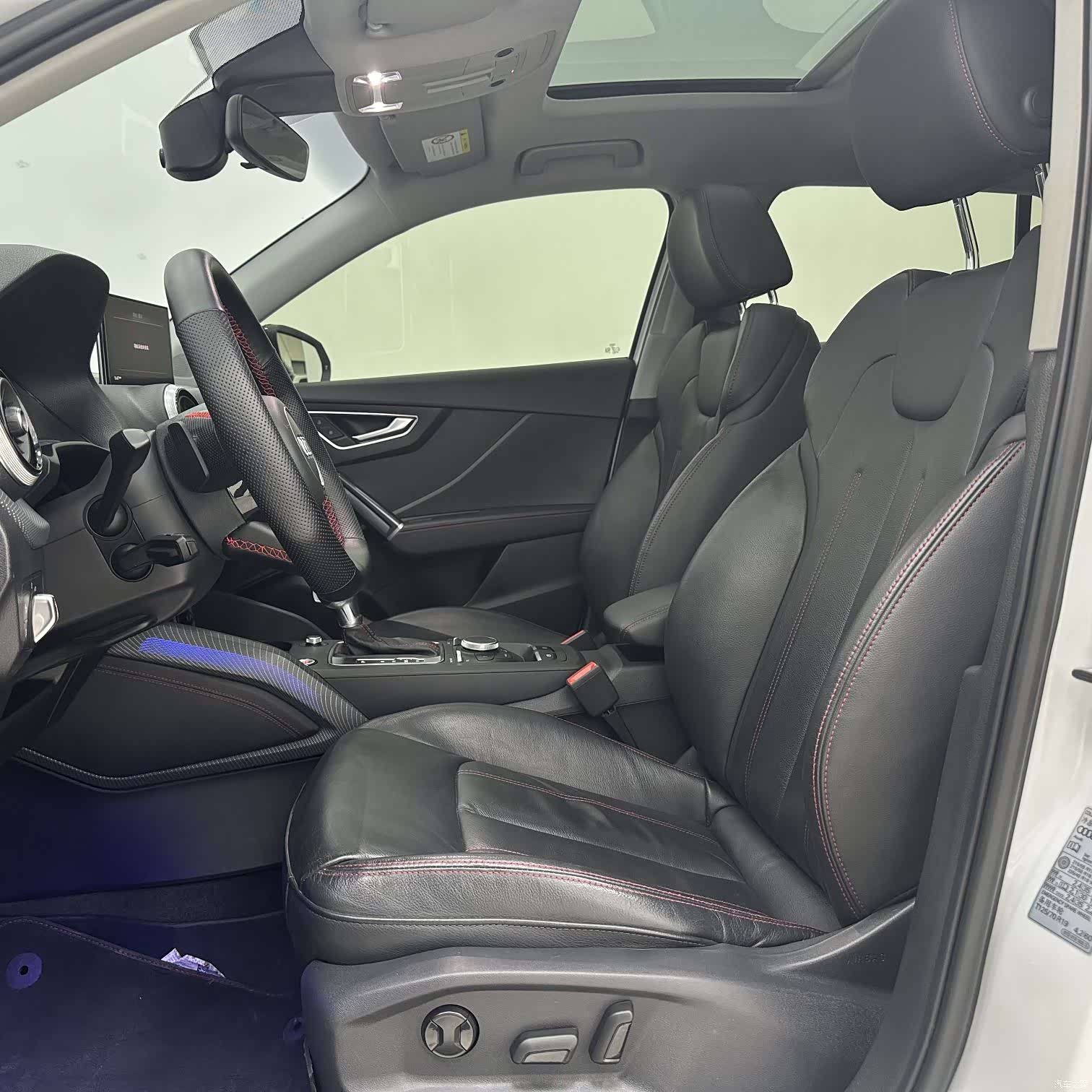 Audi Q2L, 2022 9