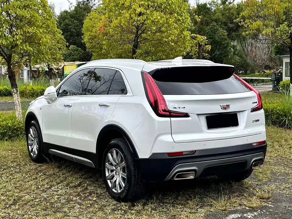 Cadillac XT4