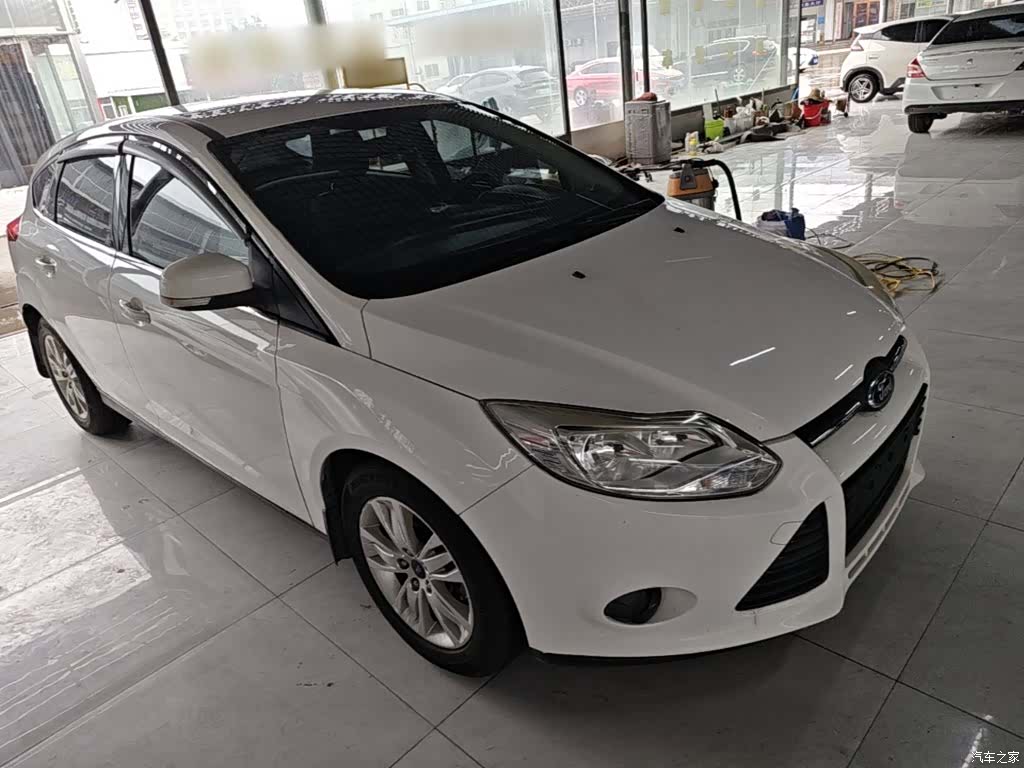 Ford Focus, 2015 22