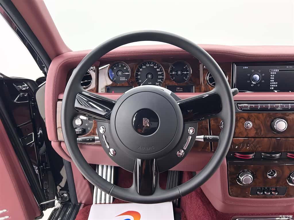 Rolls-Royce Phantom, 2014 17