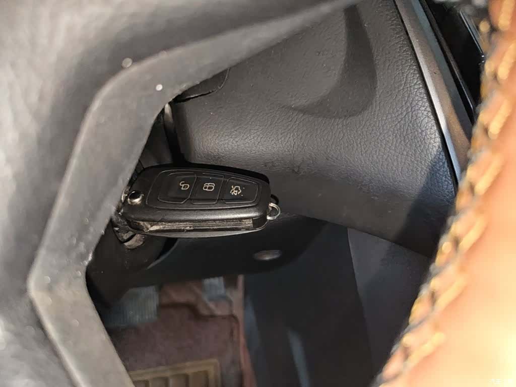 Ford Focus, 2015 17