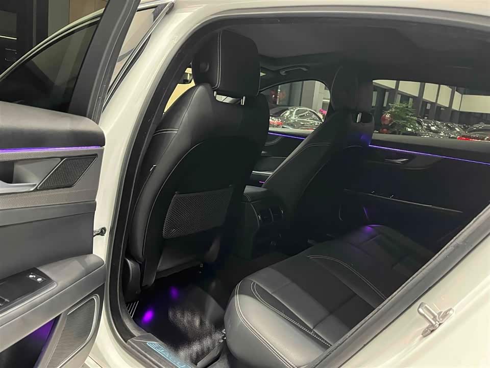 Jaguar XEL Jaguar XEL
