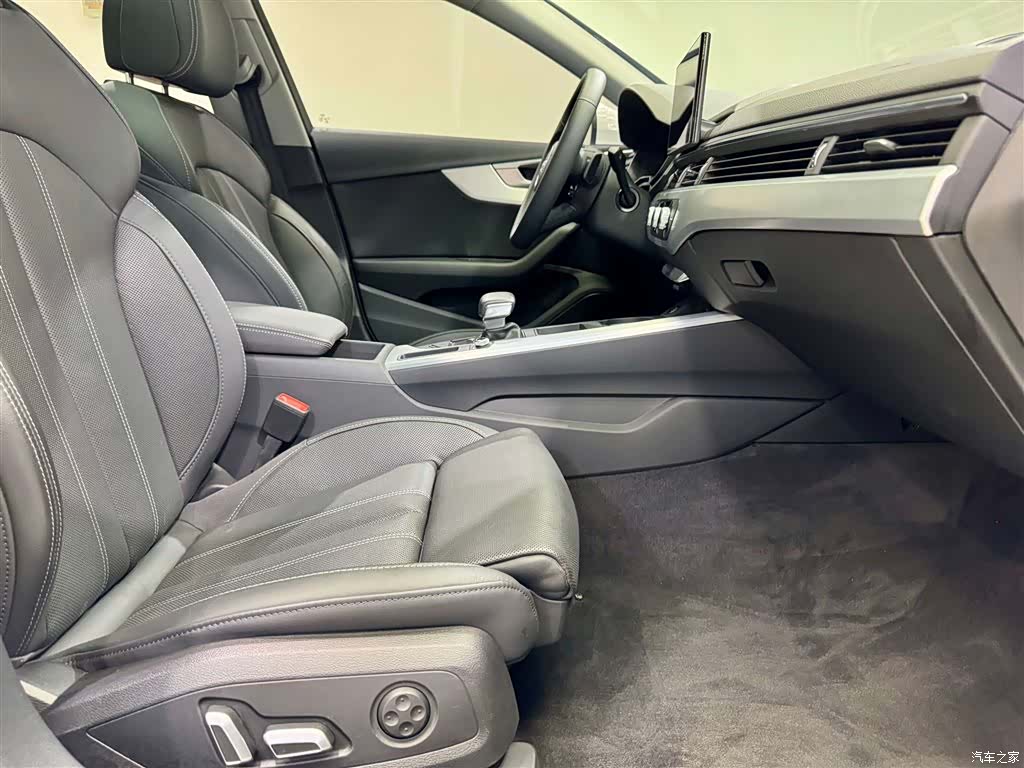 Audi A4L, 2023 19