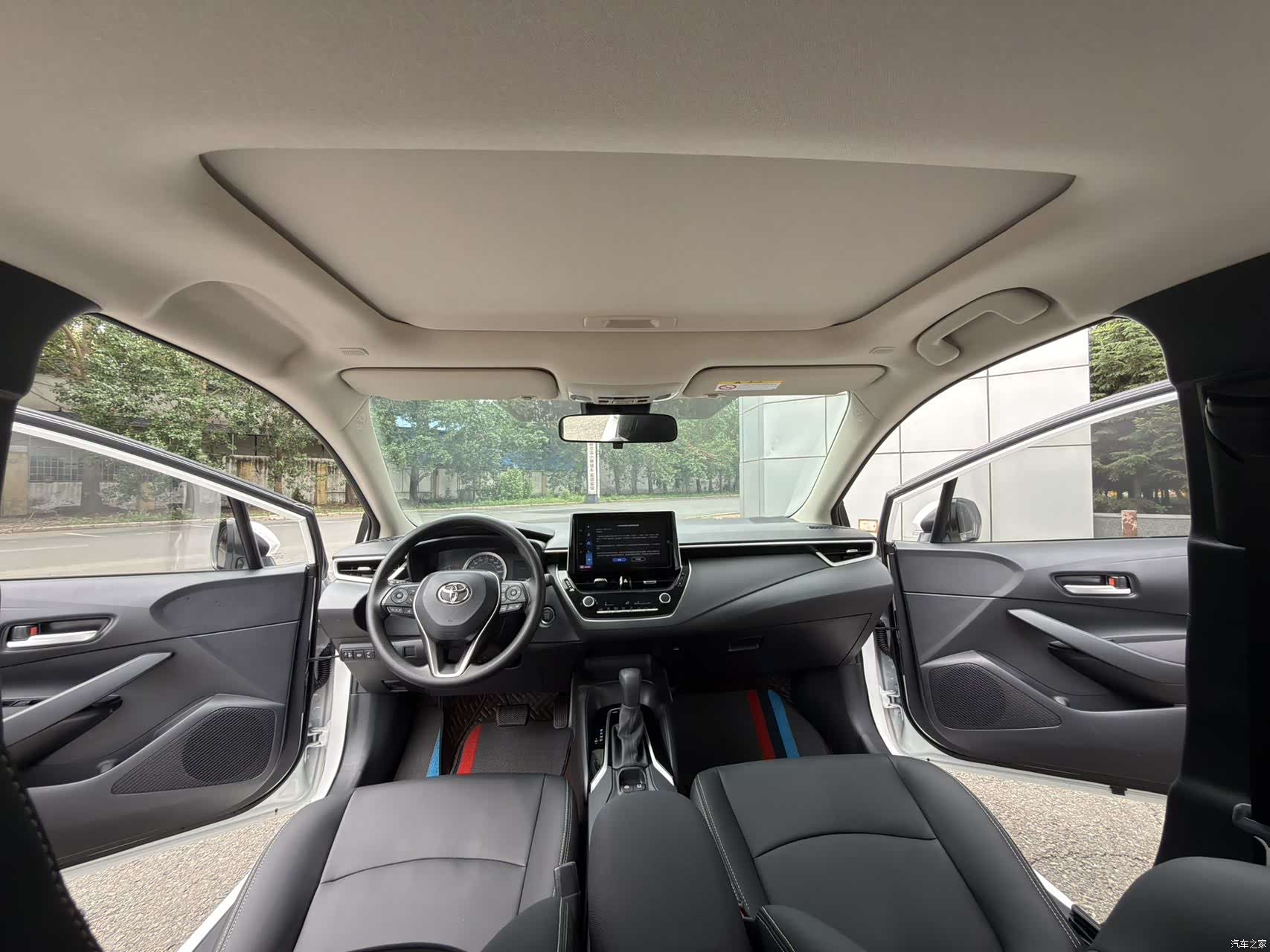 Toyota Corolla, 2026 15