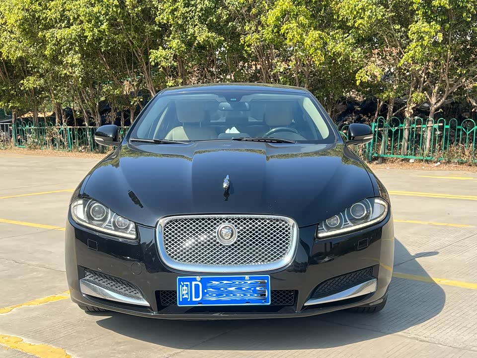 Jaguar XF Jaguar XF