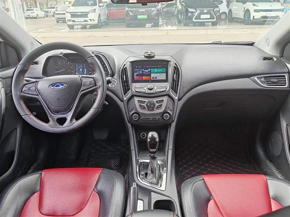 Chery Arrizo 5