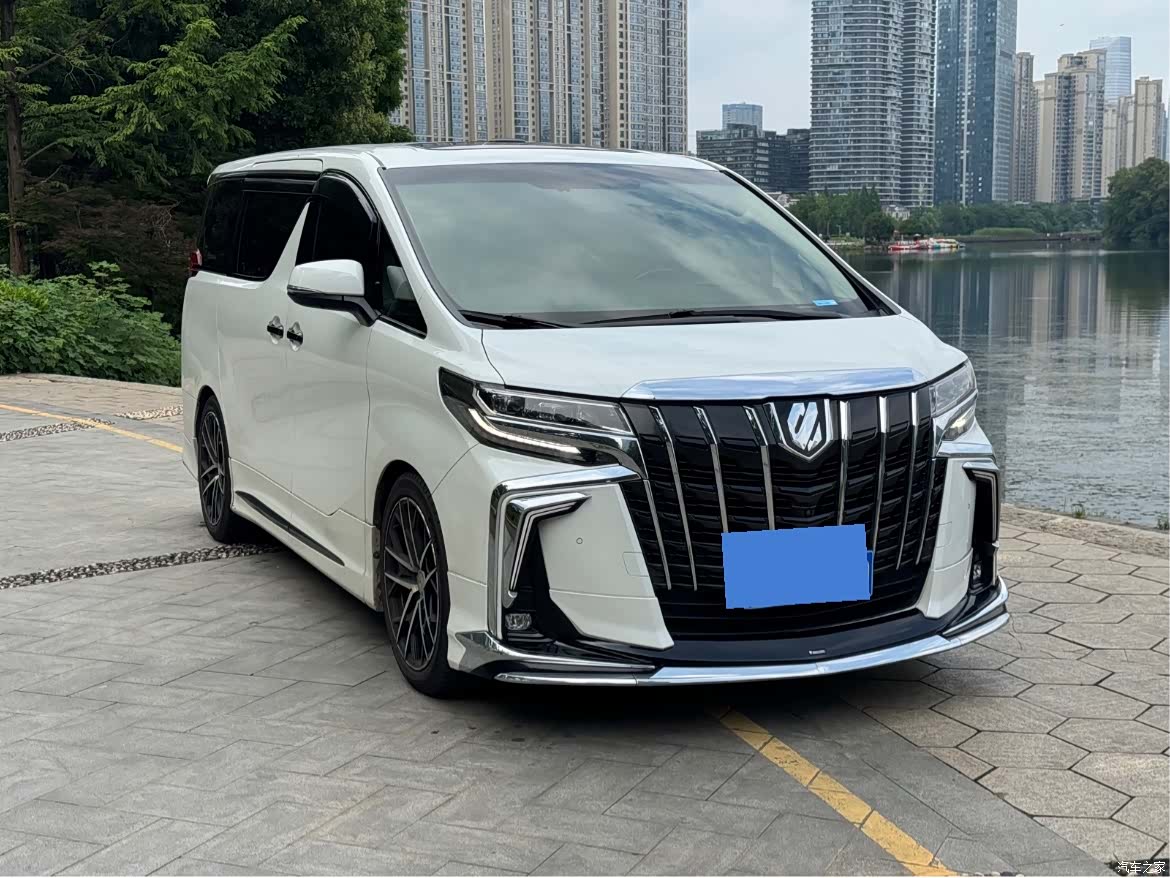 Toyota Alphard, 2019 3
