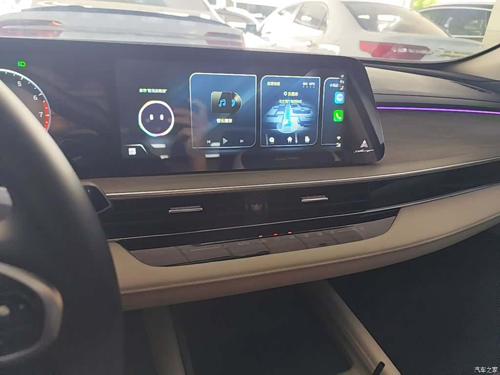 Chery Arrizo 8, 2022 13