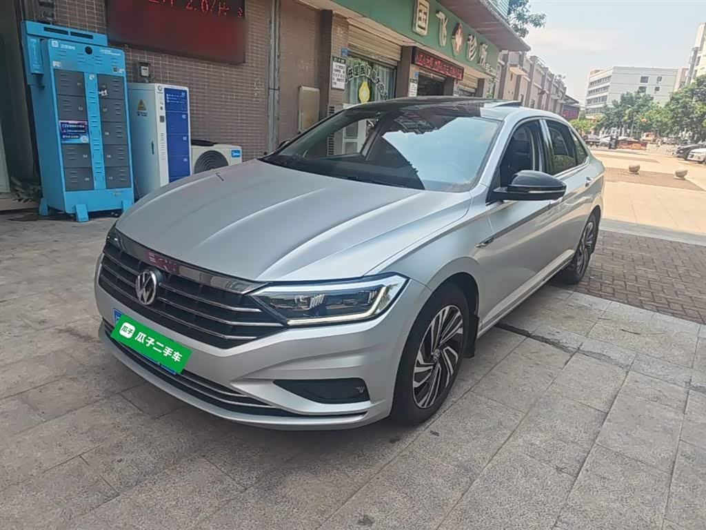 Volkswagen Sagitar