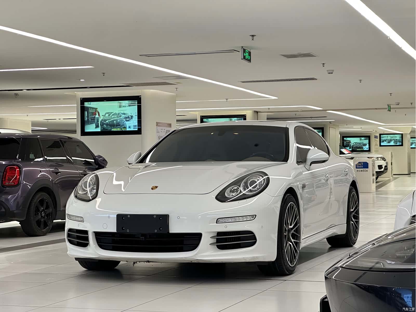 Porsche Panamera, 2014 1