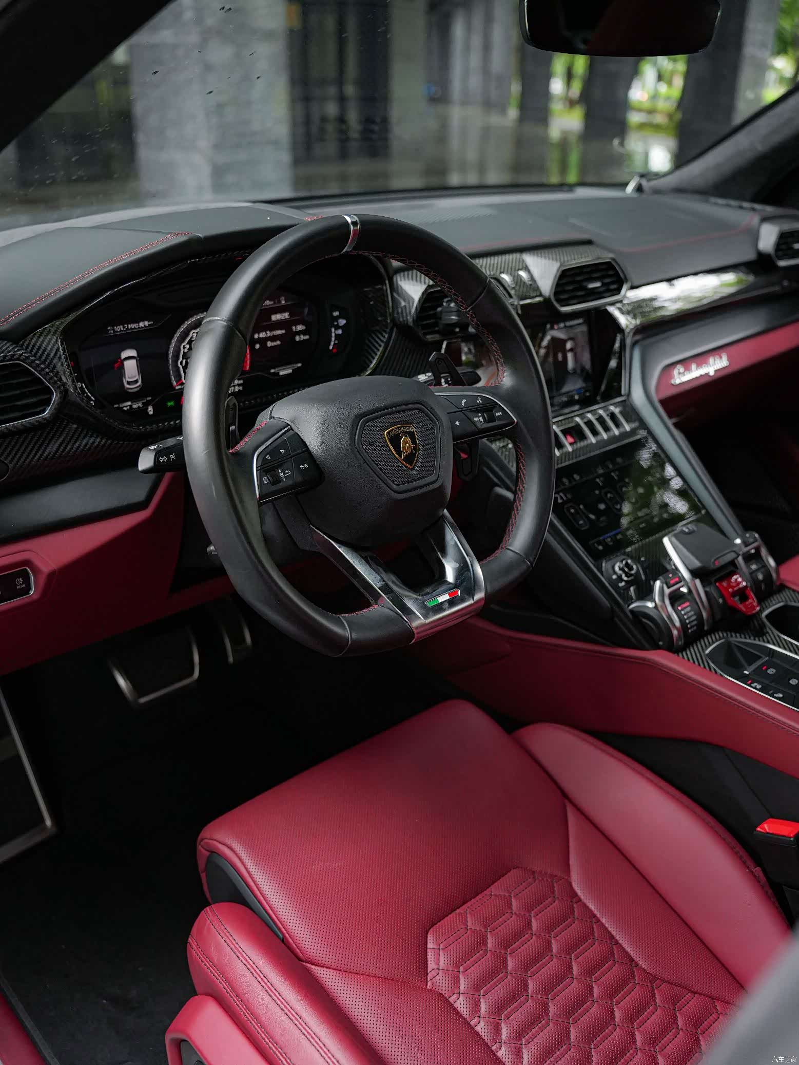 Lamborghini Urus, 2021 12