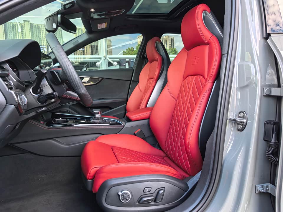 Audi S4 Audi S4