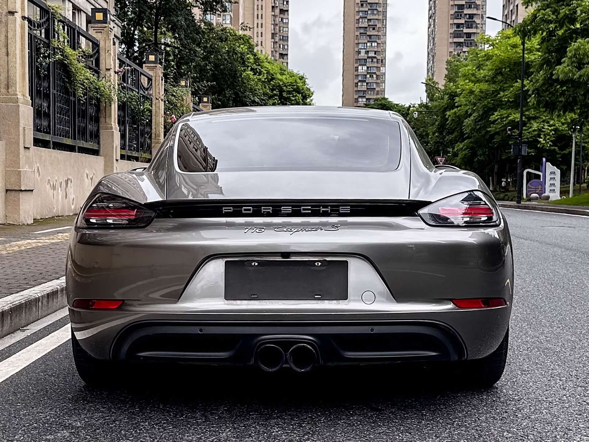Porsche Cayman, 2017 все фото