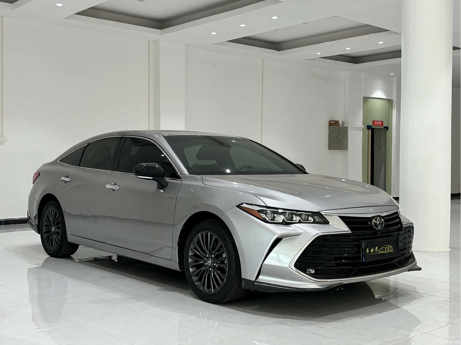 Toyota Avalon, 2021 3