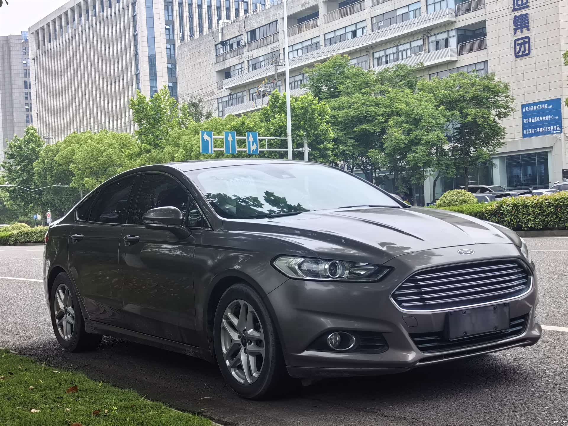 Ford Mondeo, 2016 3
