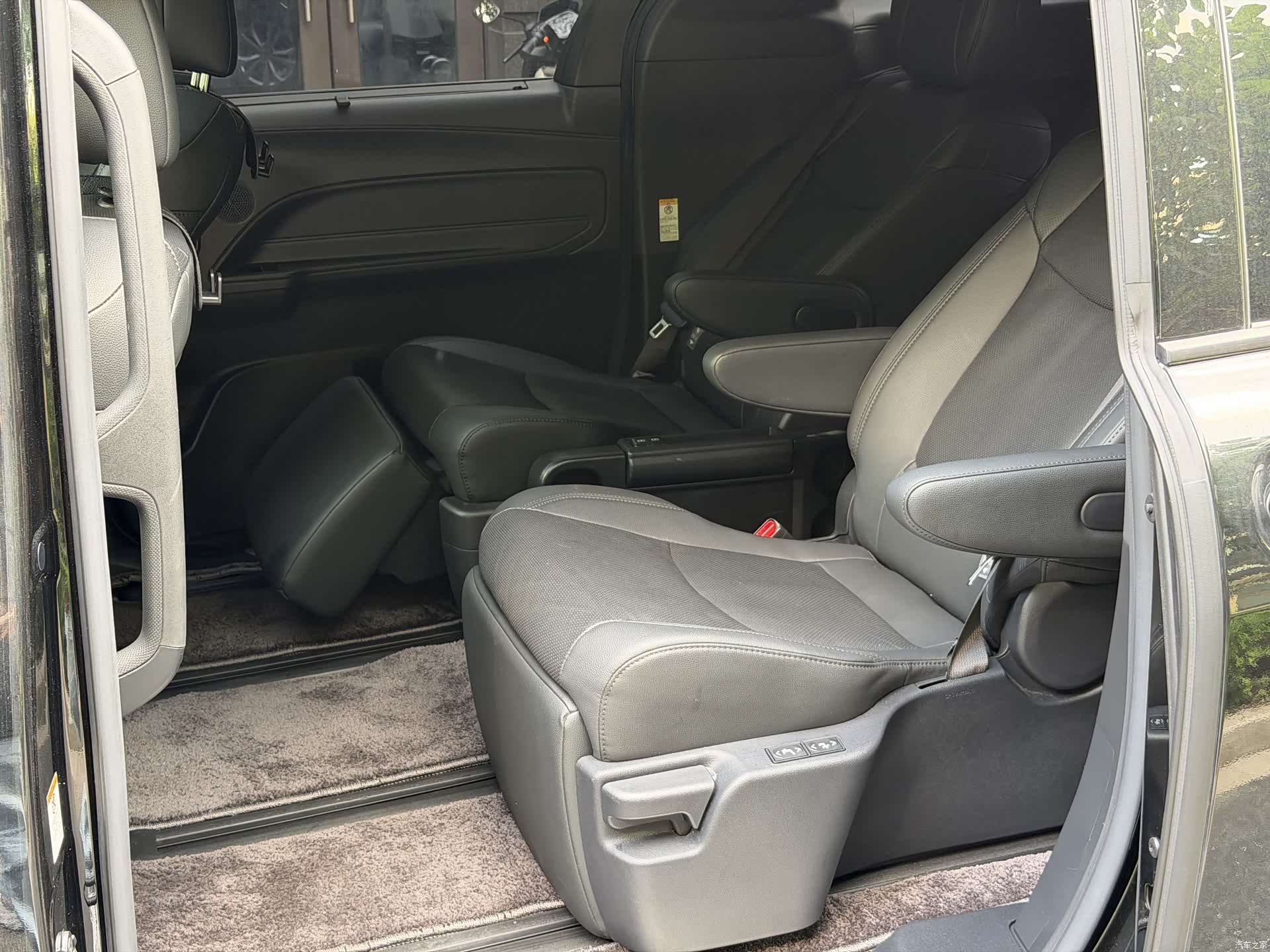 Toyota Sienna, 2023 13