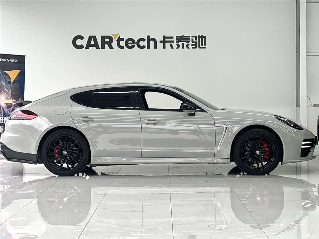Porsche Panamera, 2013 3