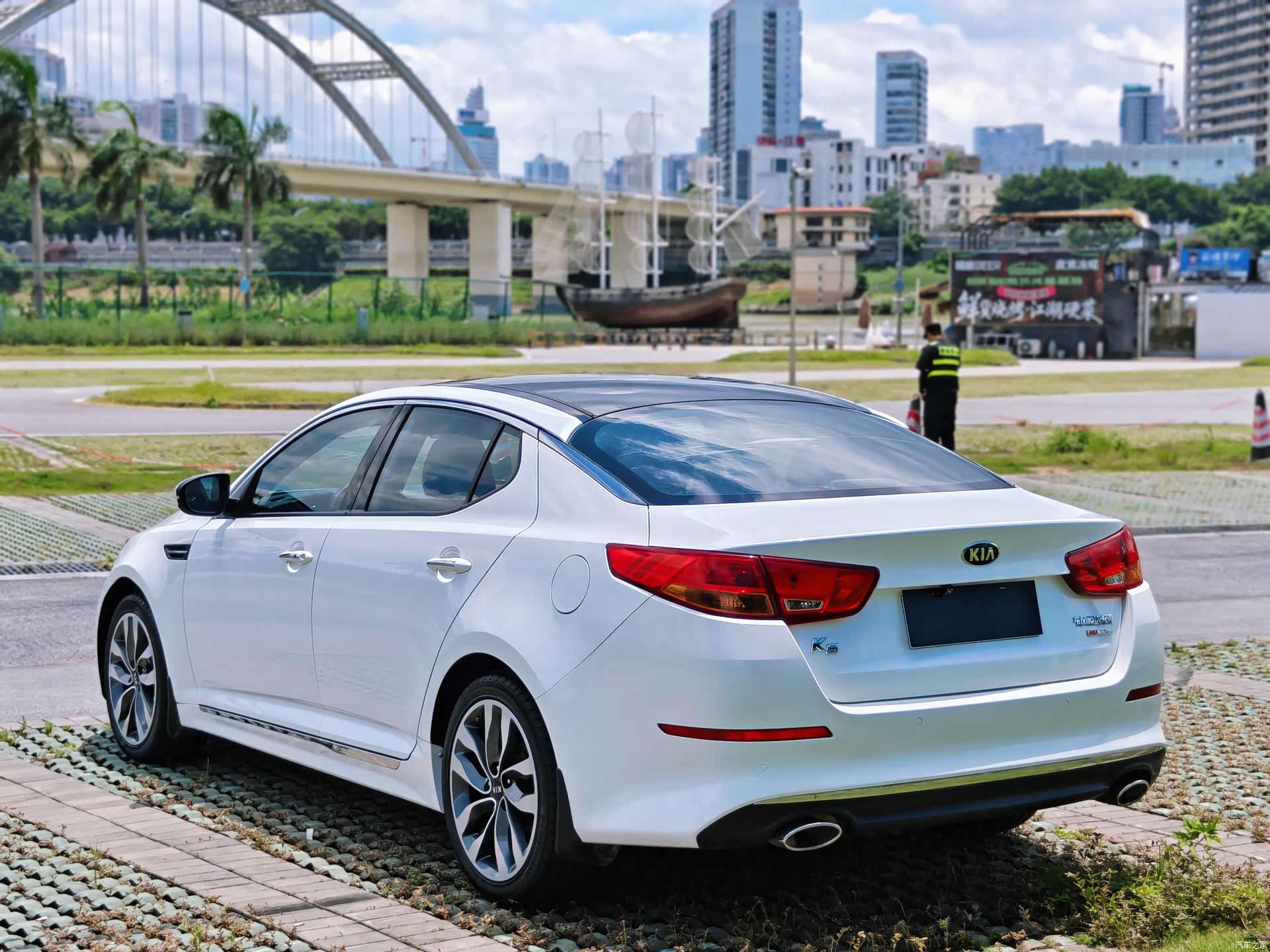 Kia K5, 2014 7