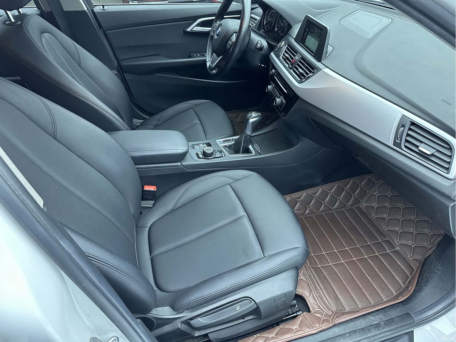 BMW 1 Series, 2019 11