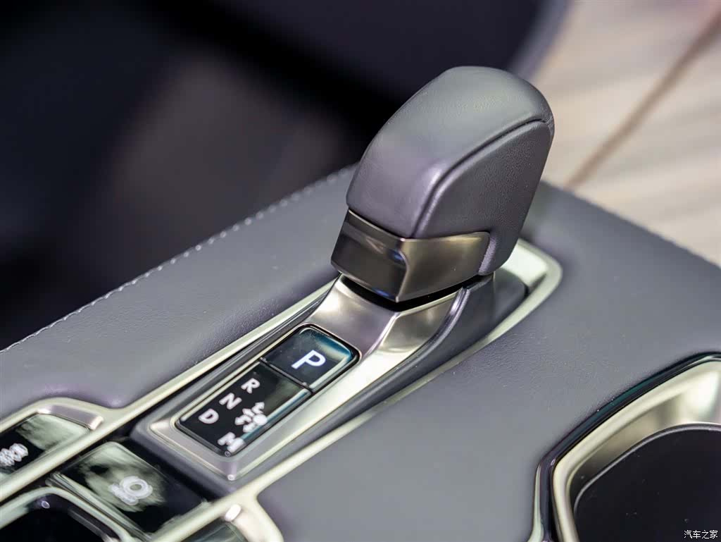 Lexus LM, 2024 18