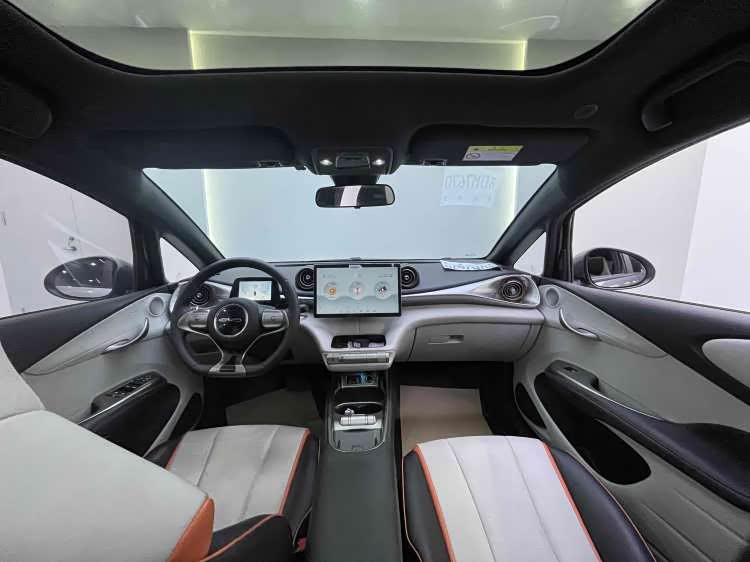 BYD dolphin