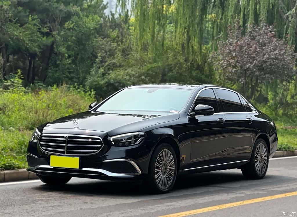 Mercedes-Benz E-Class, 2022 1