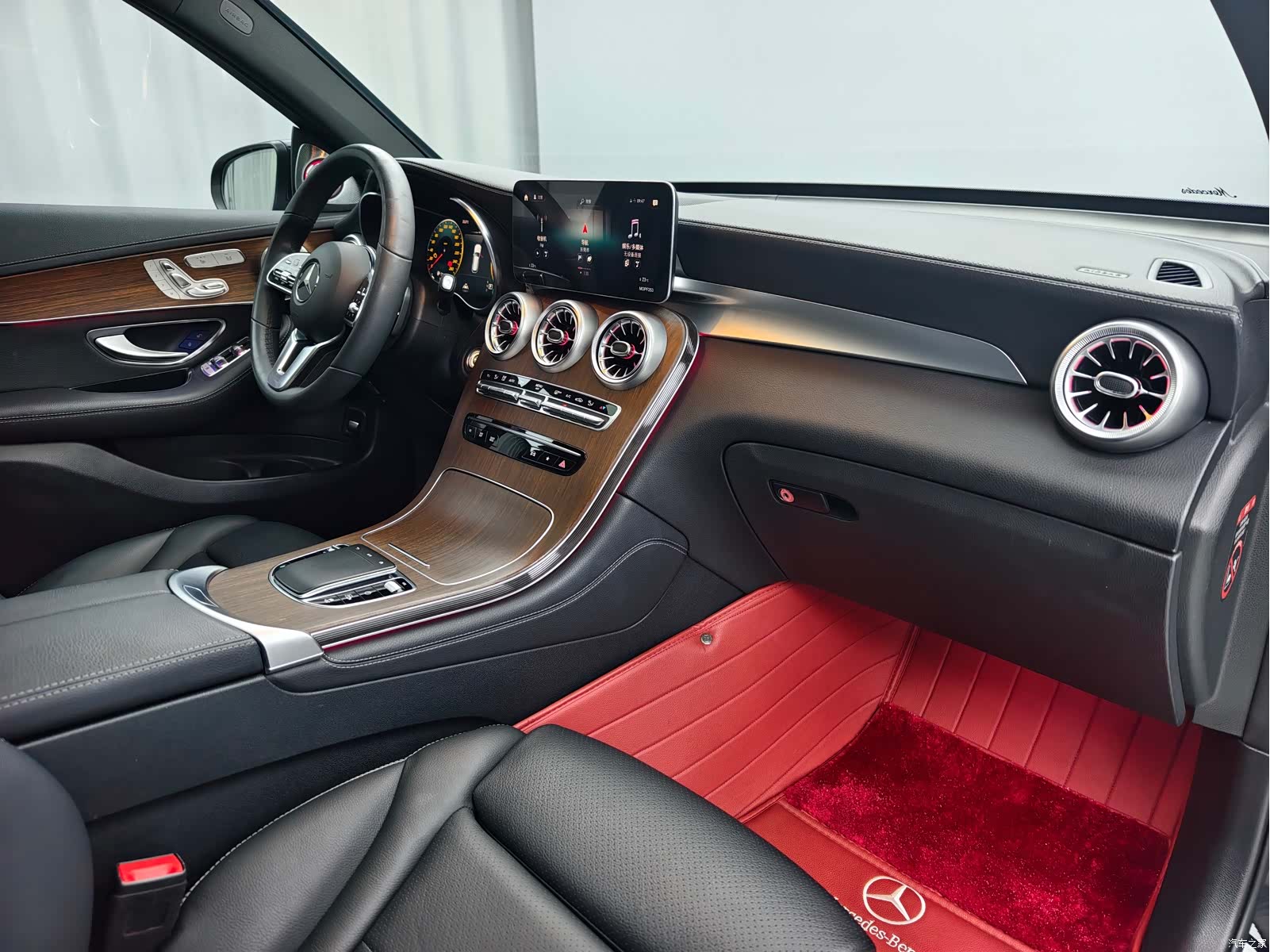 Mercedes-Benz GLC, 2021 15