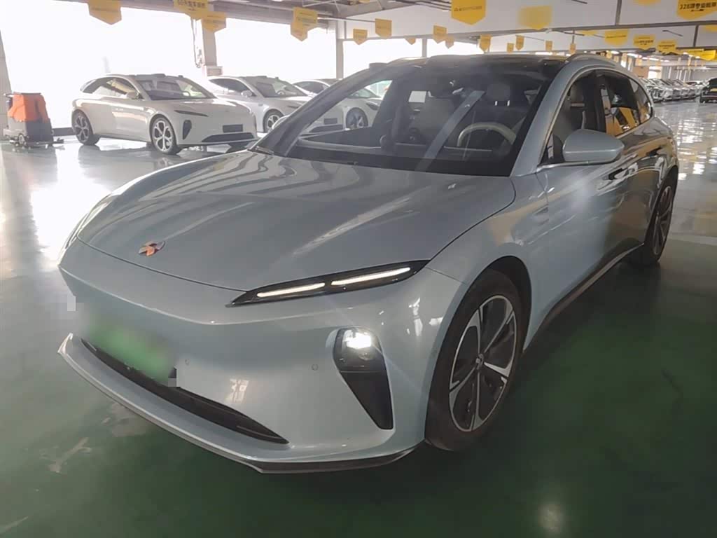 NIO ET5