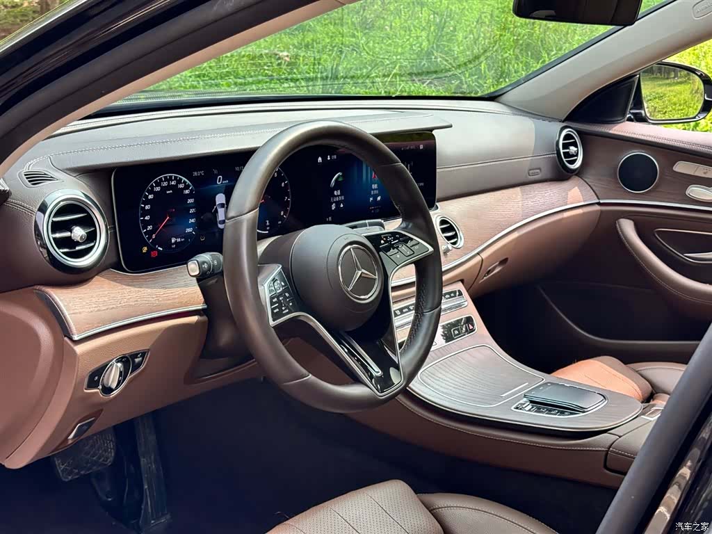 Mercedes-Benz E-Class, 2022 7