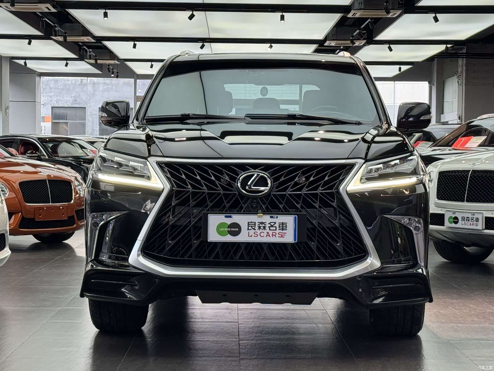 Lexus LX, 2019 2