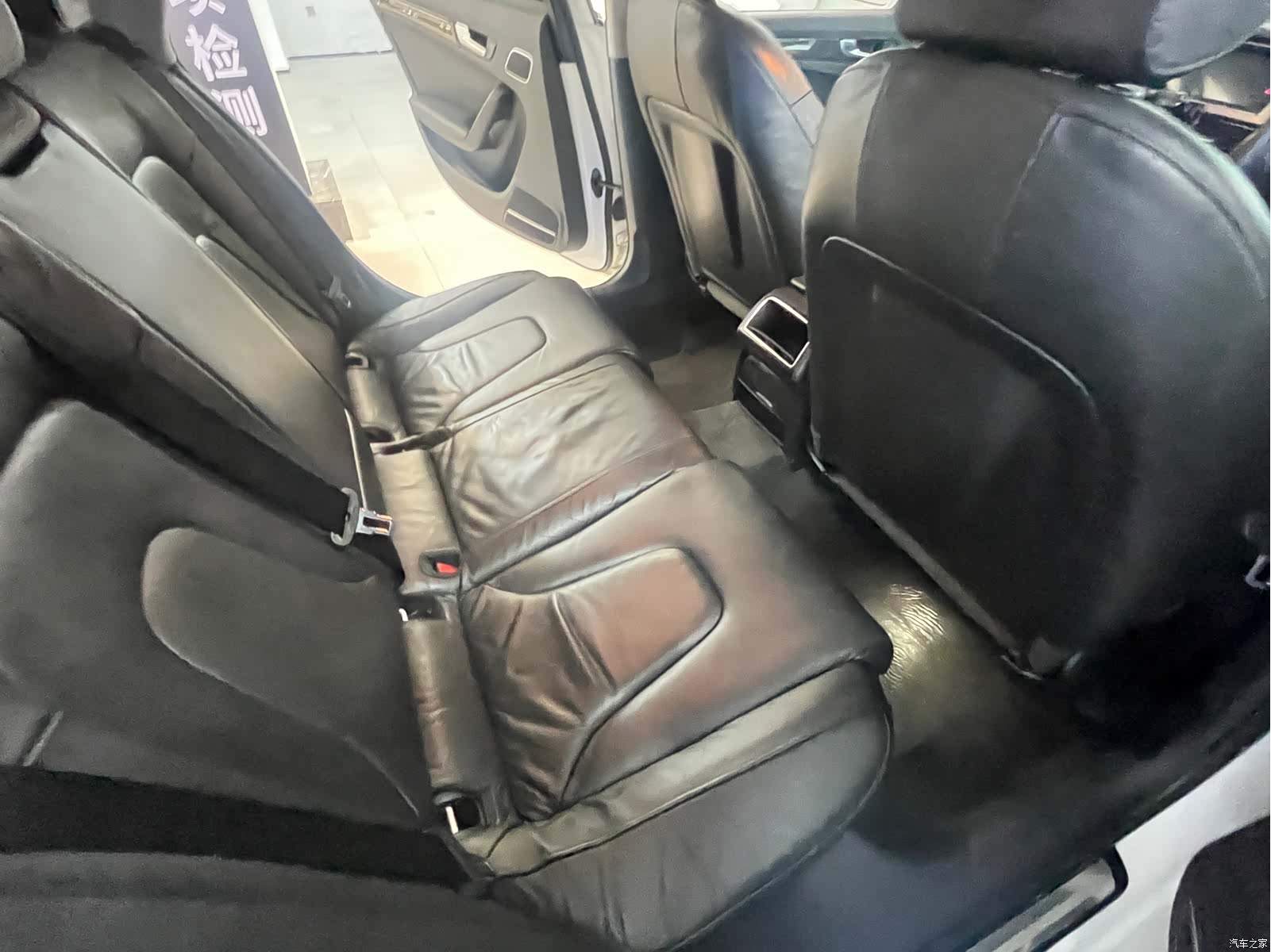 Audi A4L, 2014 11