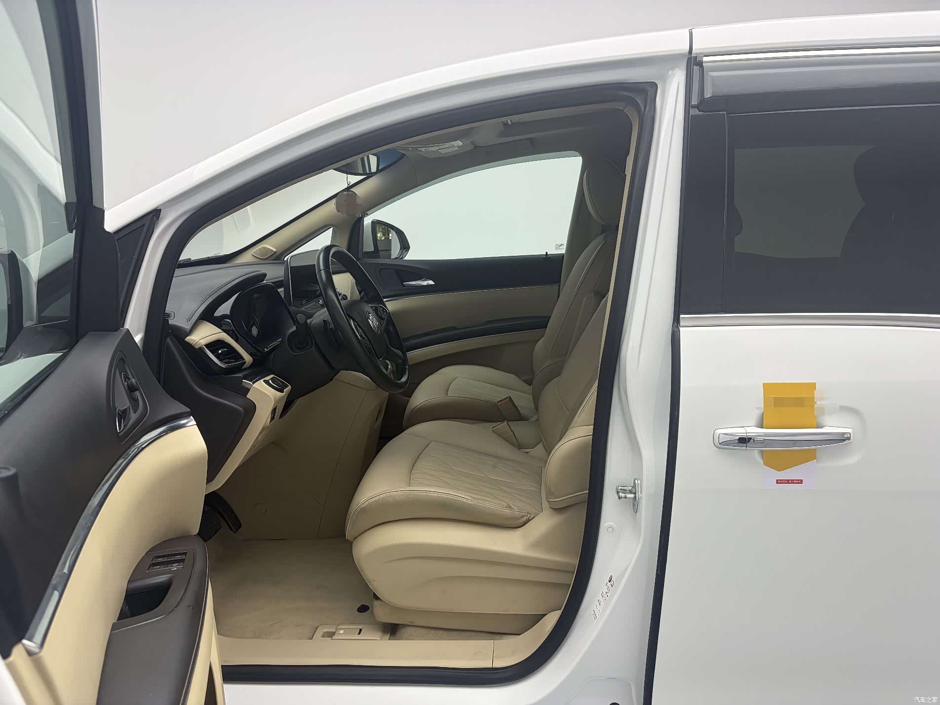 Buick GL8, 2023 12