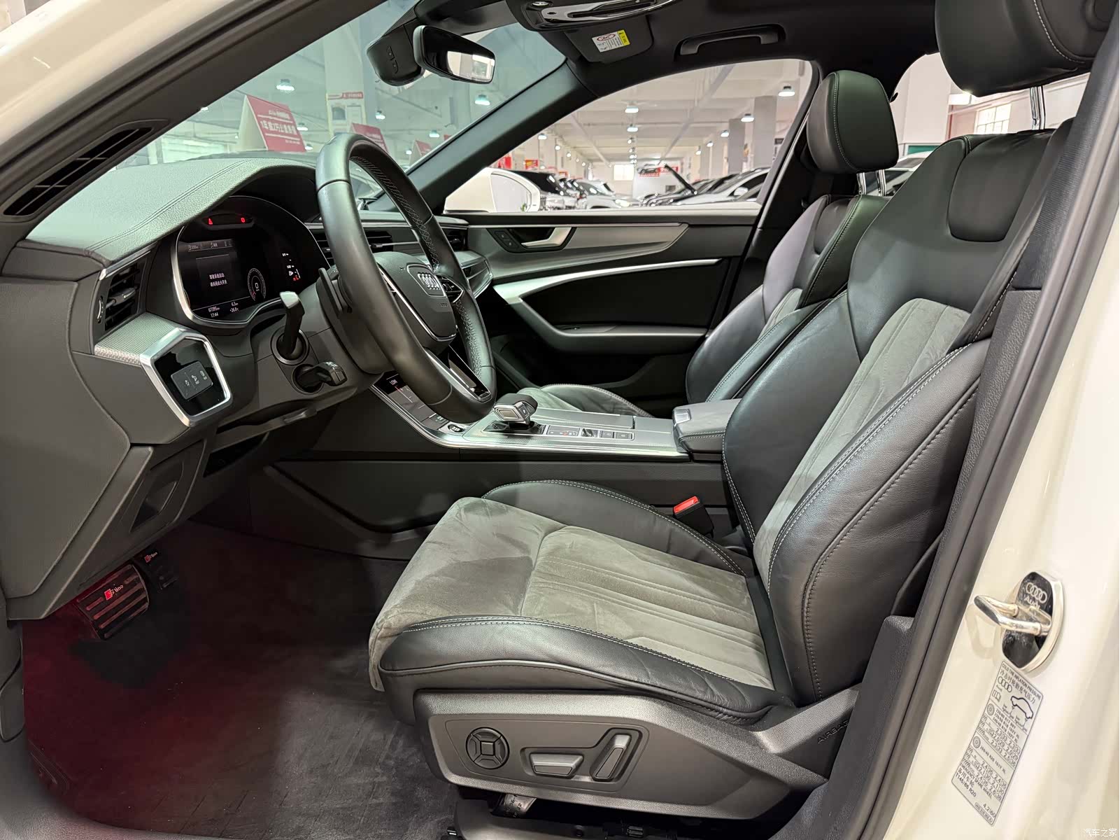 Audi A6L, 2022 10